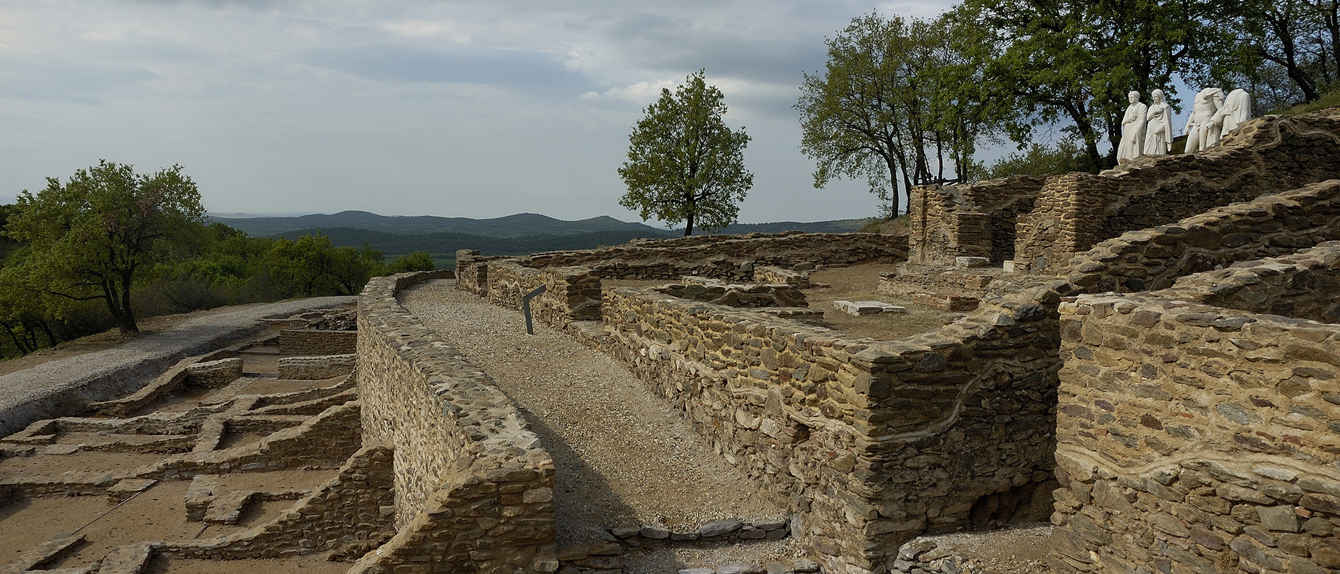 The archaeological site of Palatiano / The roman city of Palatiano